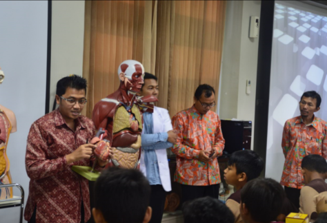 Kunjungan Siswa SDIT Alam Nurul Islam ke Human Anatomy Museum FK UII