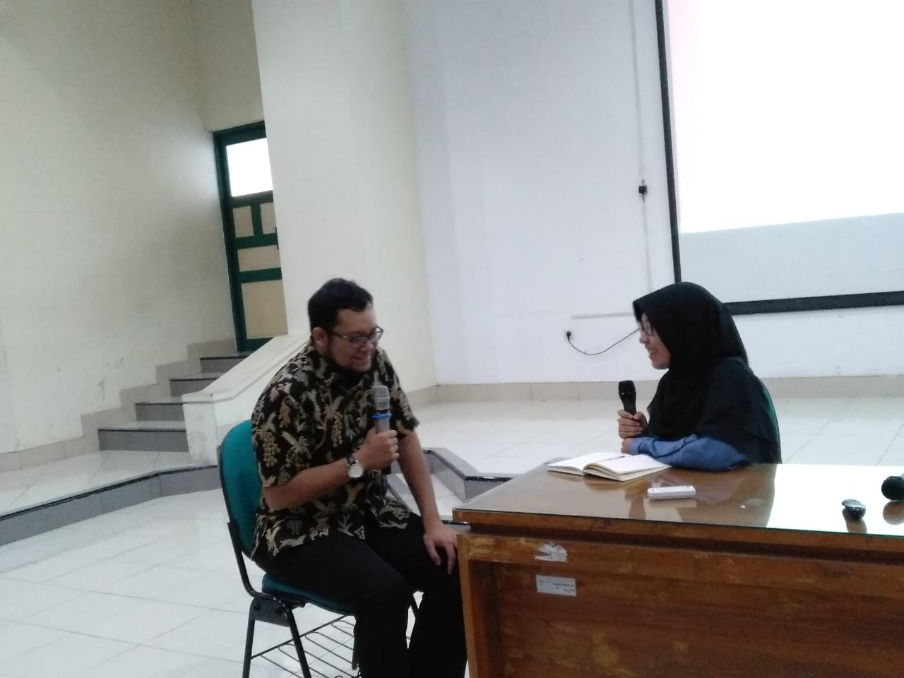 IKHTIAR KESEMBUHAN SESUAI AJARAN ISLAM - Fakultas Kedokteran Universitas  Islam Indonesia Yogyakarta